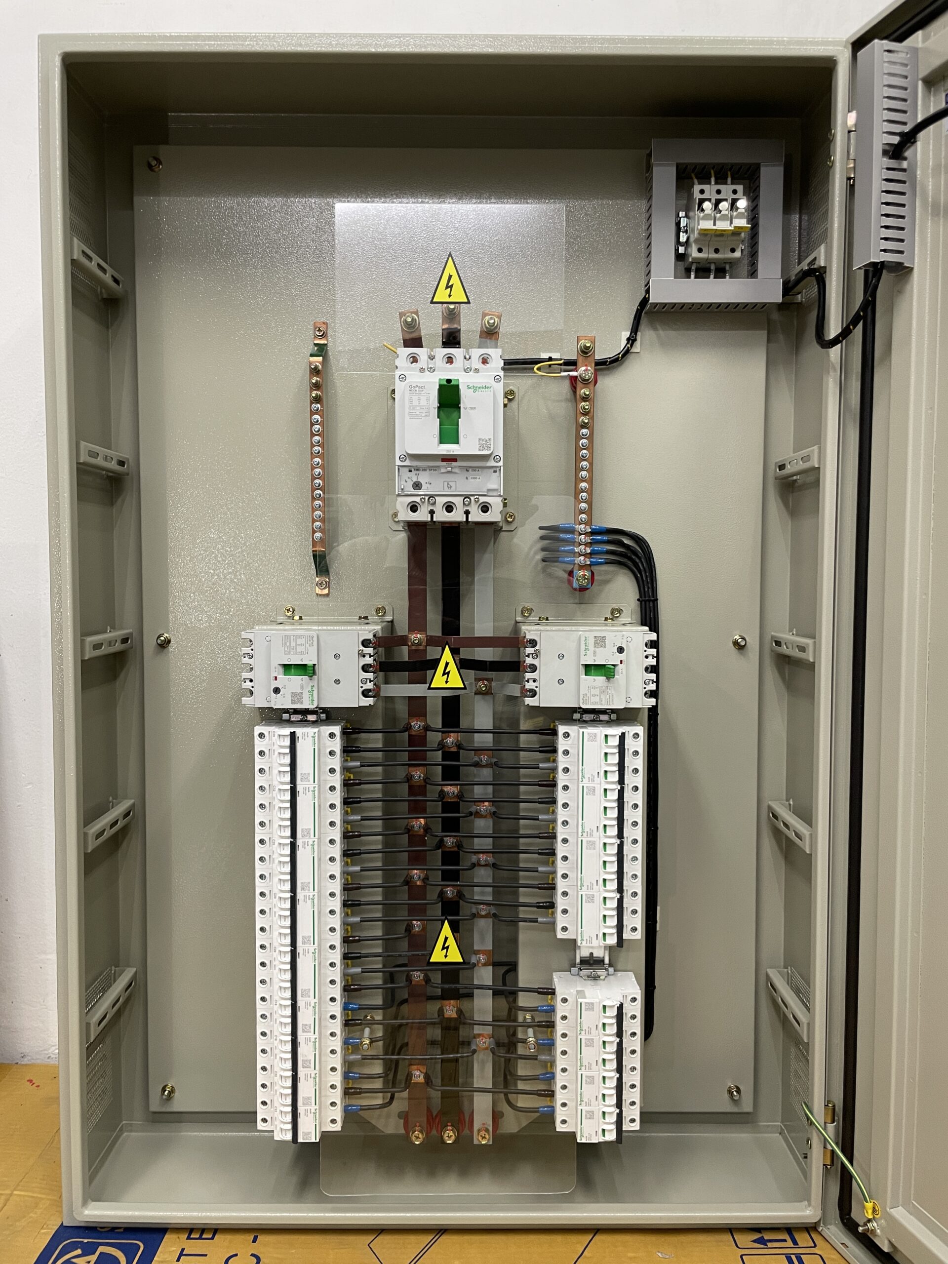 DB PANEL 250A DB PANEL 250A